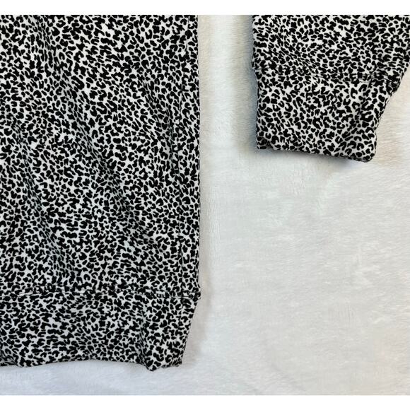 Athleta Size Small Animal Print crew neck Sweatshirt athletic wear athleisure - Picture 3 of 6